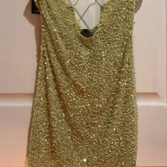NWT retrofete $495 sequined-embellished dress